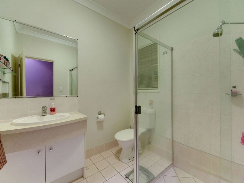 15 Rise Place, Upper Kedron QLD 4055