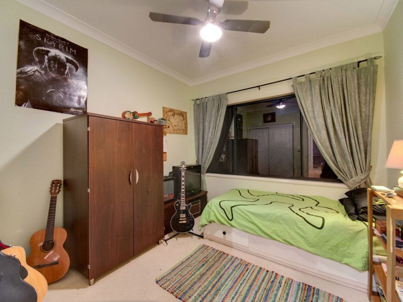 15 Rise Place, Upper Kedron QLD 4055