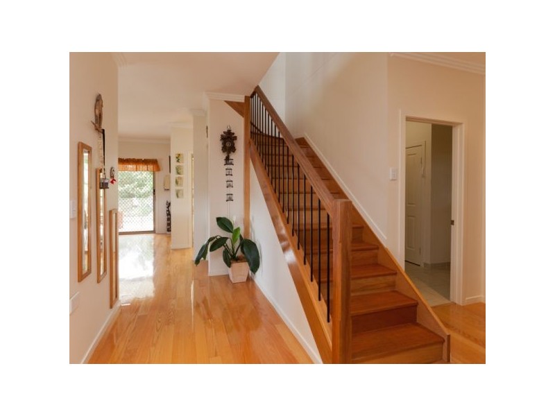 11 Angel Court, Eatons Hill QLD 4037