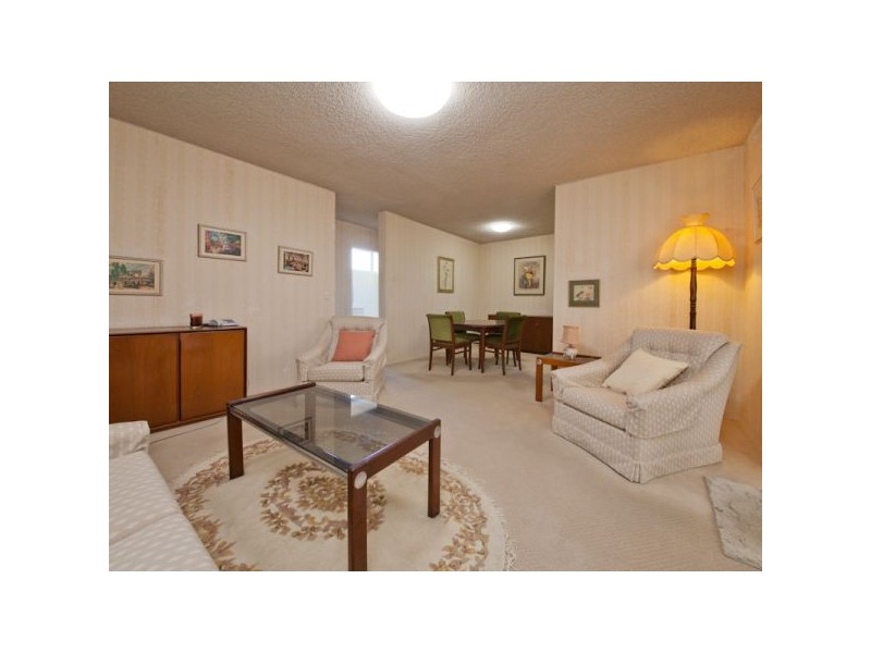 4/235 Cavendish Rd, Coorparoo QLD 4151