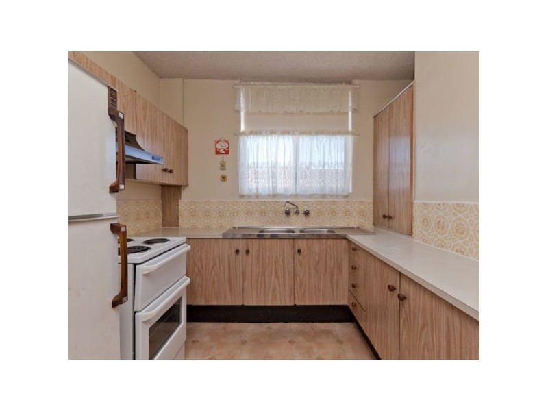 4/235 Cavendish Rd, Coorparoo QLD 4151