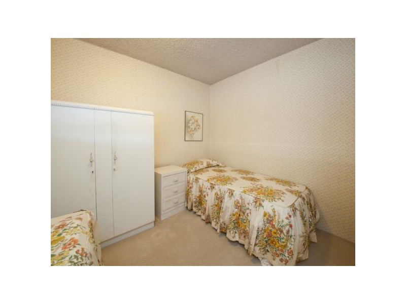 4/235 Cavendish Rd, Coorparoo QLD 4151