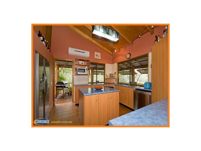 6 Pinehurst Court, Karana Downs QLD 4306