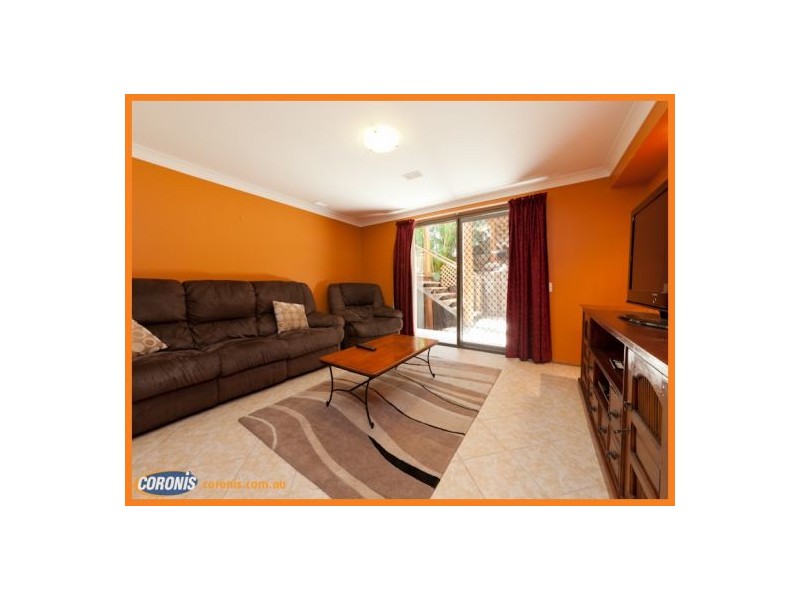 6 Pinehurst Court, Karana Downs QLD 4306