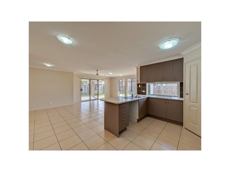 59 Cardena Drive, Augustine Heights QLD 4300