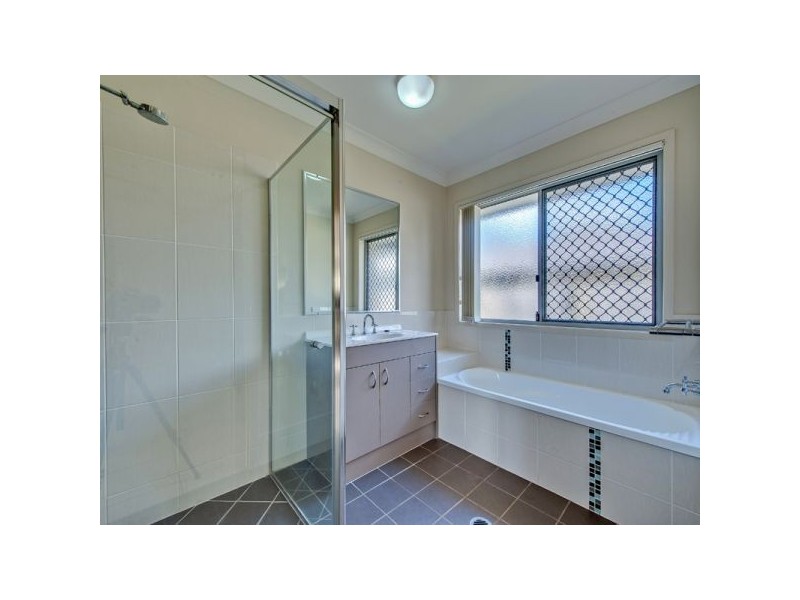 59 Cardena Drive, Augustine Heights QLD 4300