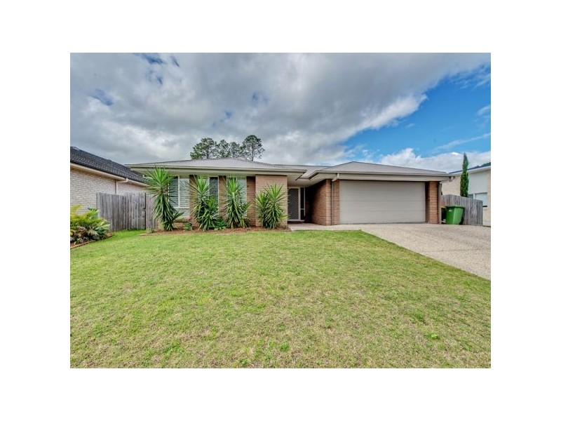 7 Flame Trees Crescent, Maudsland QLD 4210