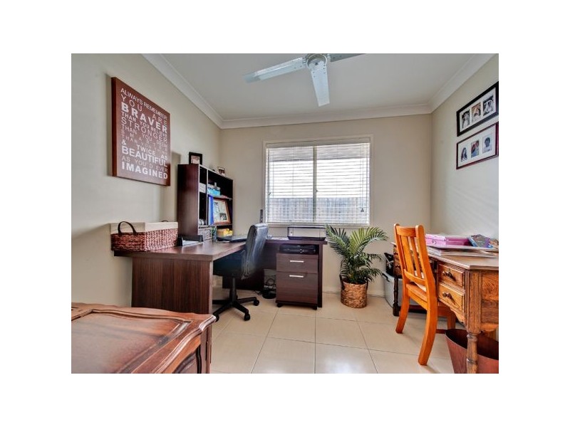 7 Flame Trees Crescent, Maudsland QLD 4210