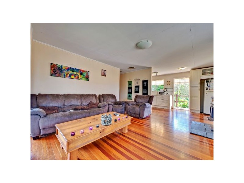21 Pitt Street, Redland Bay QLD 4165