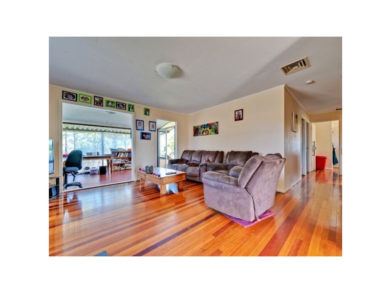 21 Pitt Street, Redland Bay QLD 4165