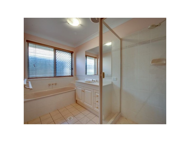 7 Forest Ridge Court, Springfield Lakes QLD 4300