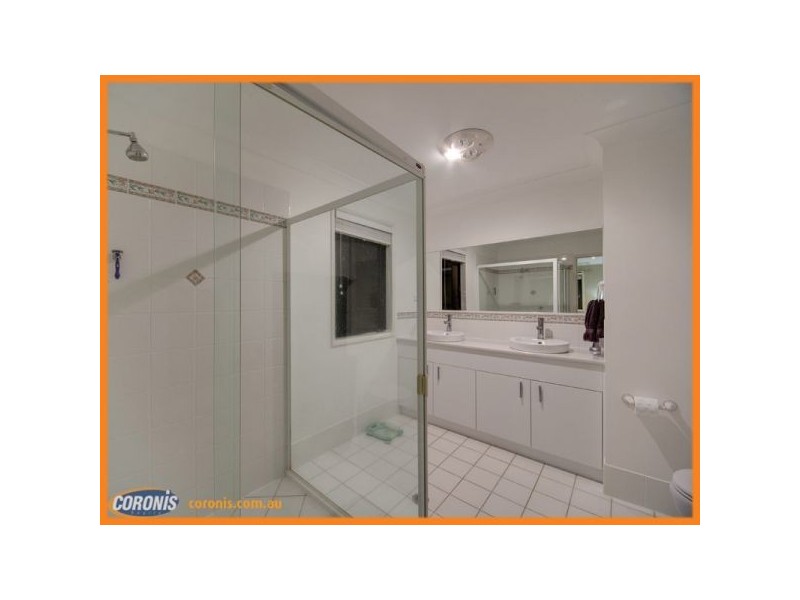 4 Sophora Court, Albany Creek QLD 4035