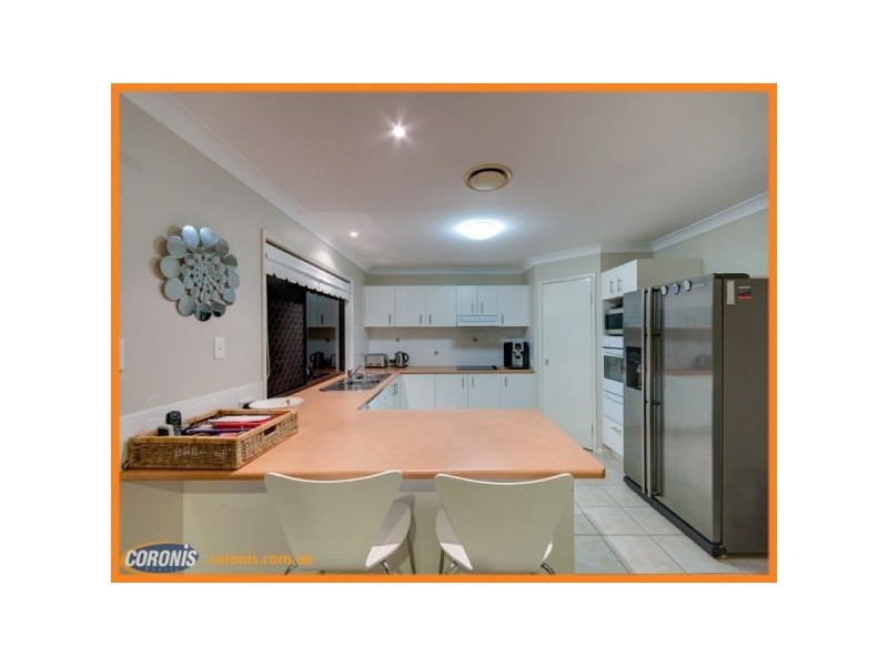 4 Sophora Court, Albany Creek QLD 4035