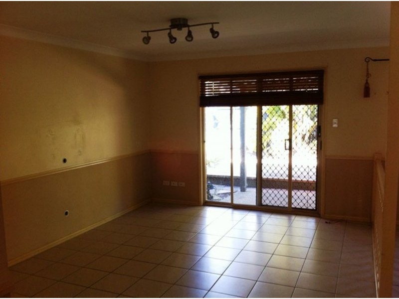 10 Banksia Circuit, Forest Lake QLD 4078