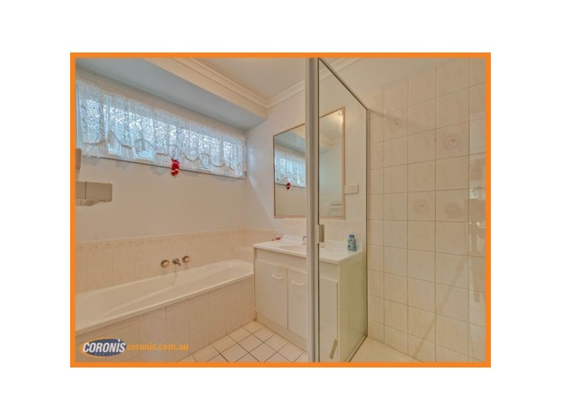 11 Banka Avenue, Jacobs Well QLD 4208