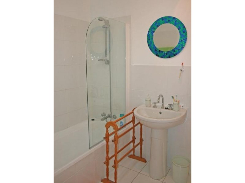 8 Beta Street, Stafford Heights QLD 4053