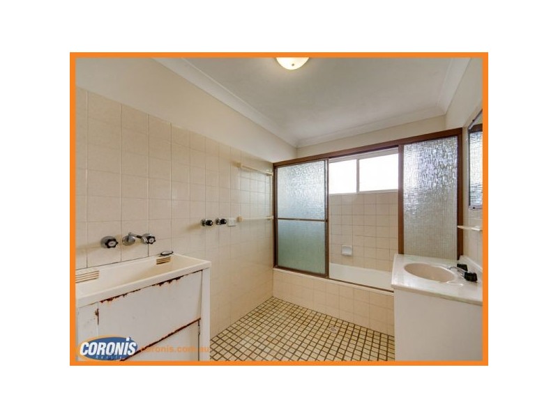 z6/11 Lasseter Street, Kedron QLD 4031