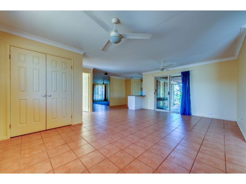 17 Ravenswood Lane, Springfield QLD 4300