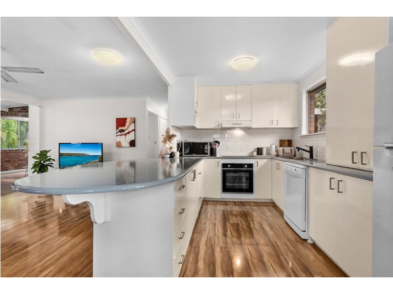 33 Tarnook Drive, Ferny Hills QLD 4055