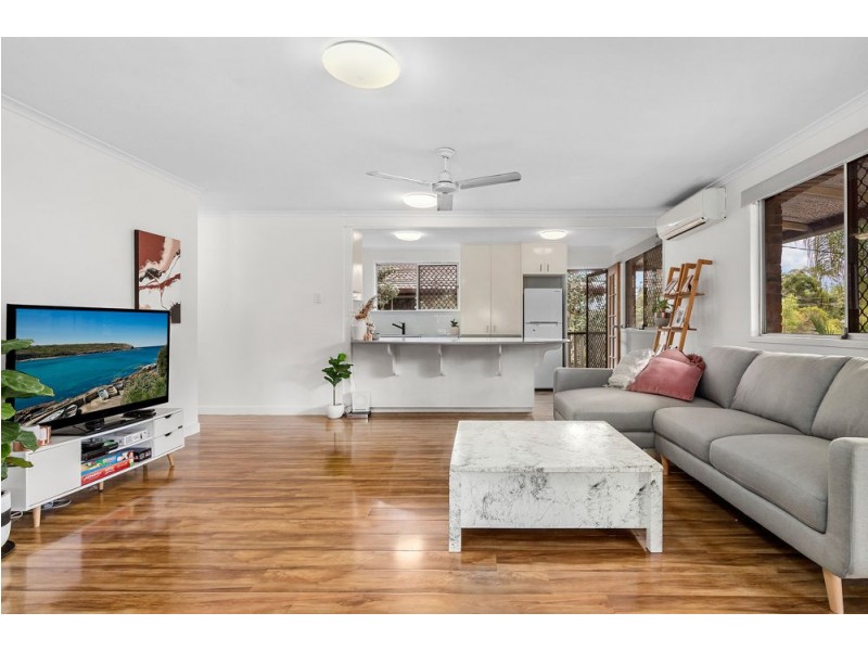 33 Tarnook Drive, Ferny Hills QLD 4055