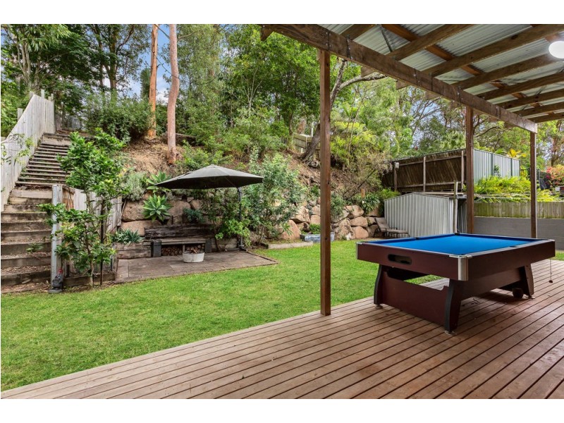 33 Tarnook Drive, Ferny Hills QLD 4055