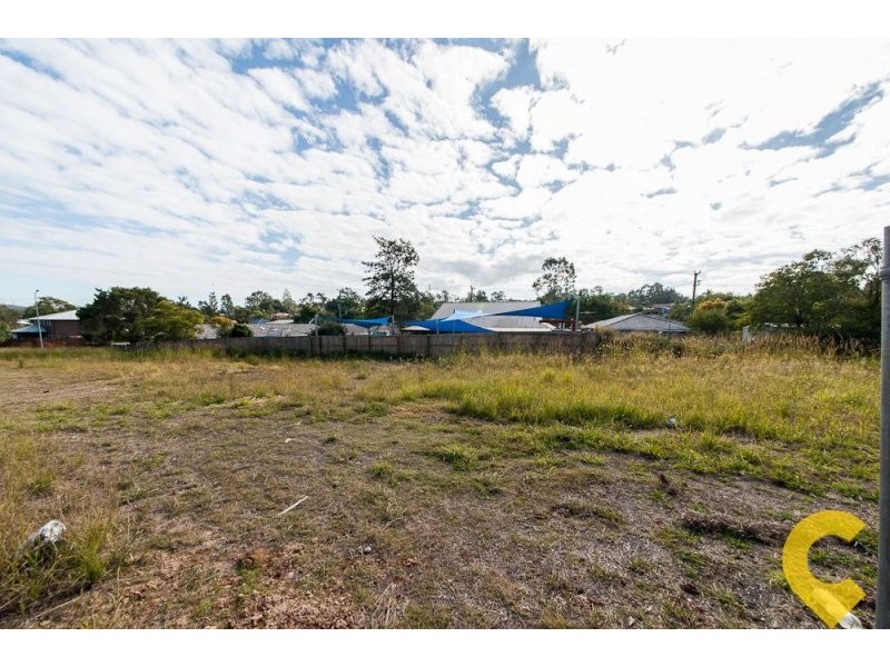 6 Cheihk Crescent, Collingwood Park QLD 4301