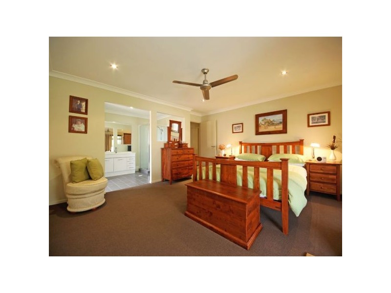 8 Tangerine Court, Narangba QLD 4504