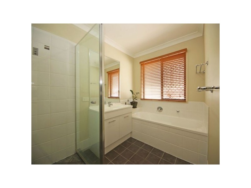 8 Tangerine Court, Narangba QLD 4504