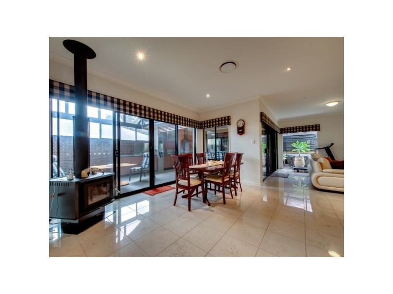 14 Ash Avenue, Springfield Lakes QLD 4300