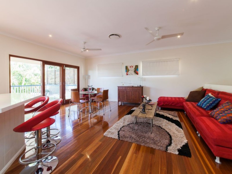 10 Seventh Avenue, Windsor QLD 4030