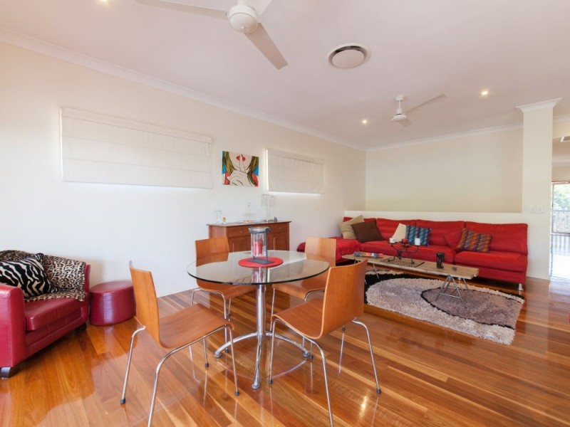 10 Seventh Avenue, Windsor QLD 4030