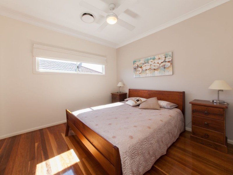 10 Seventh Avenue, Windsor QLD 4030