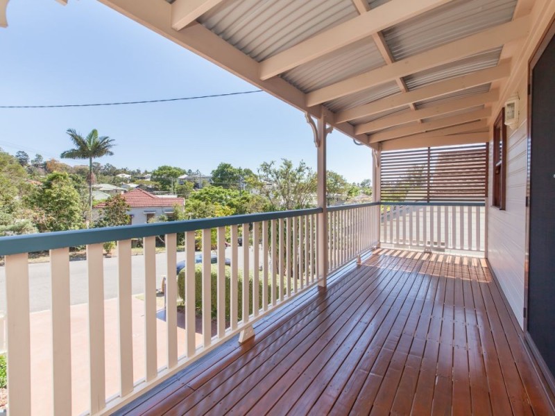 10 Seventh Avenue, Windsor QLD 4030