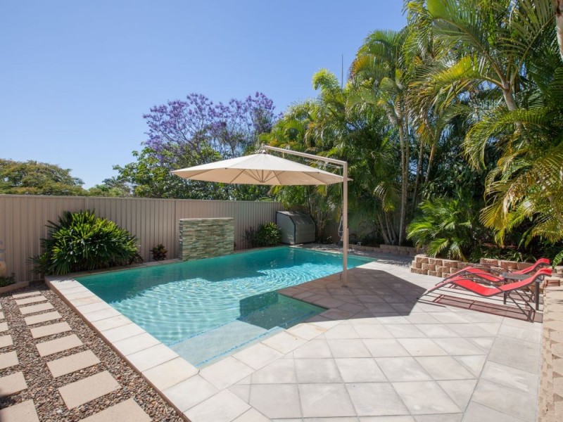 10 Seventh Avenue, Windsor QLD 4030