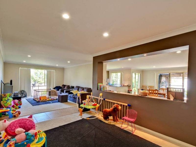13 Seawind Road, Coomera QLD 4209