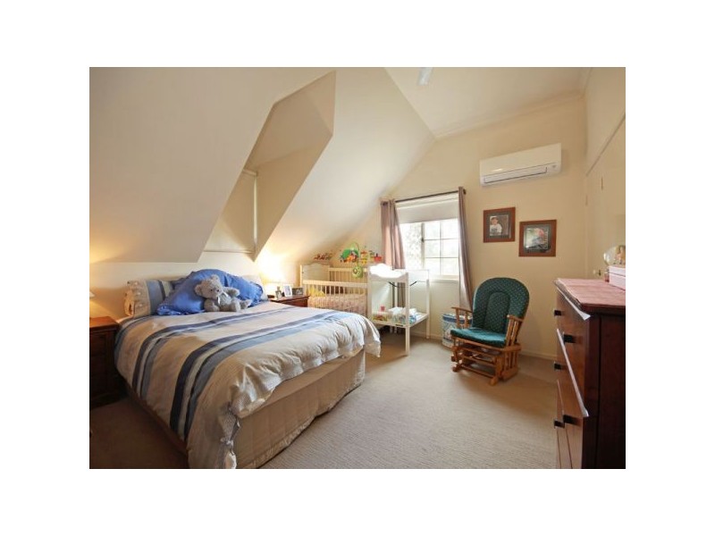 2/11 Tulip Close, Fitzgibbon QLD 4018