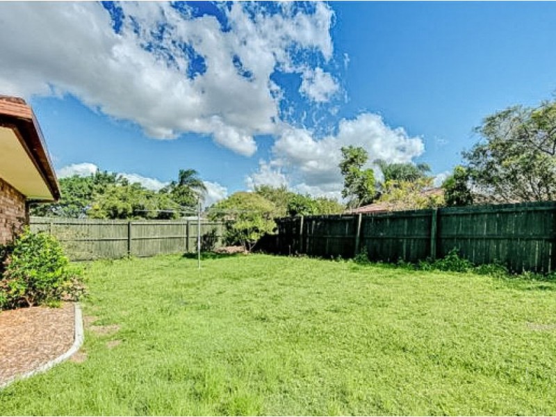 15 Marang Court, Tanah Merah QLD 4128