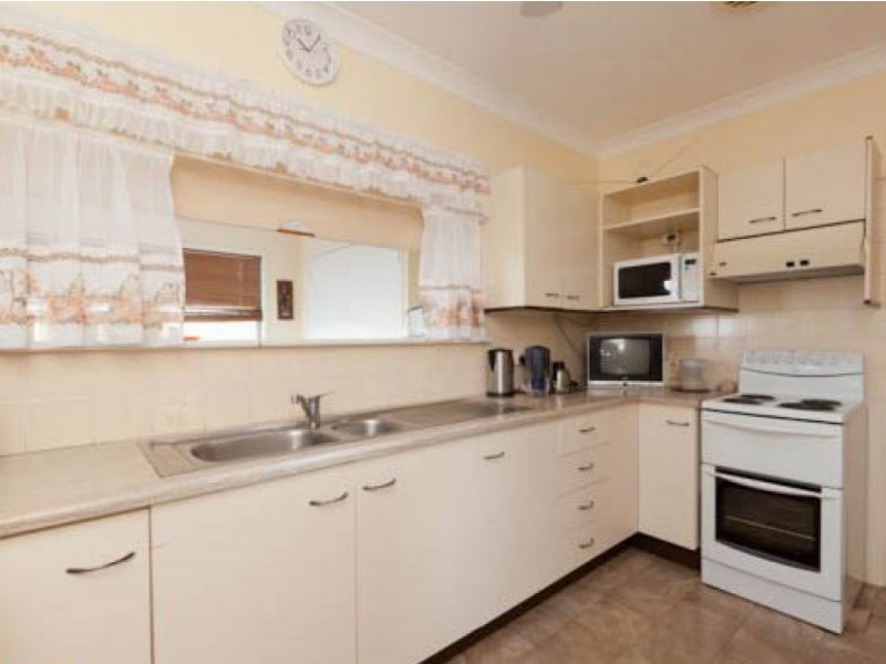 18 Quill Street, Stafford QLD 4053