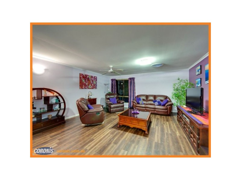 5 Rosella Court, Ferny Hills QLD 4055