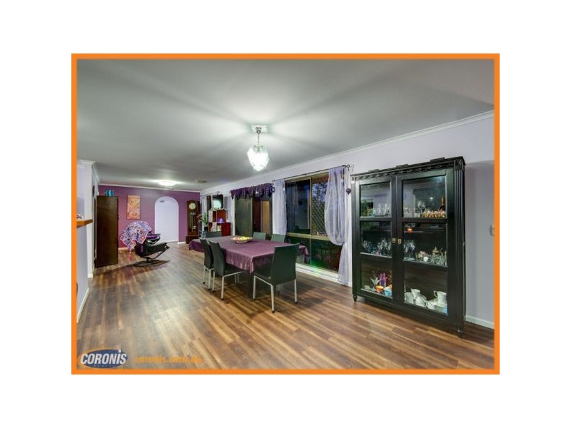 5 Rosella Court, Ferny Hills QLD 4055