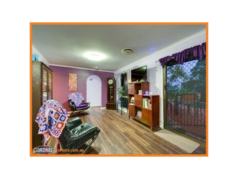 5 Rosella Court, Ferny Hills QLD 4055