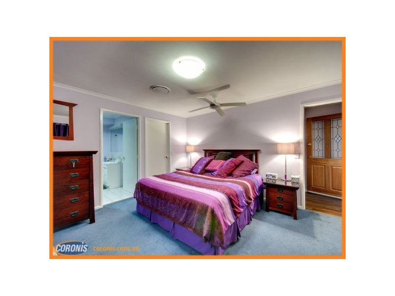 5 Rosella Court, Ferny Hills QLD 4055