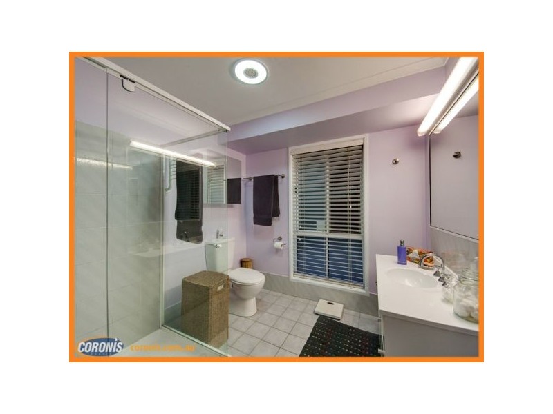 5 Rosella Court, Ferny Hills QLD 4055