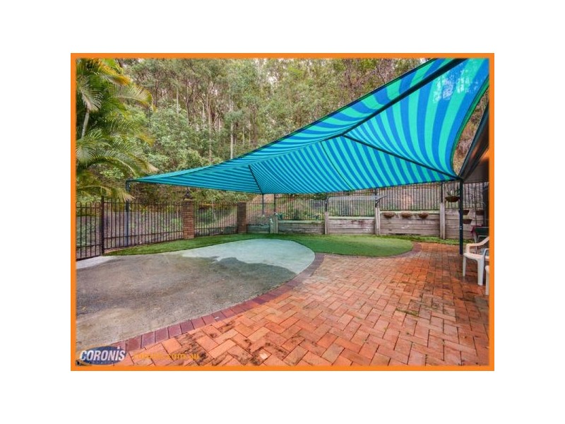 5 Rosella Court, Ferny Hills QLD 4055