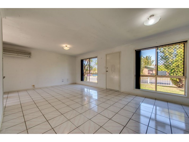 4 Wallace Street, Crestmead QLD 4132