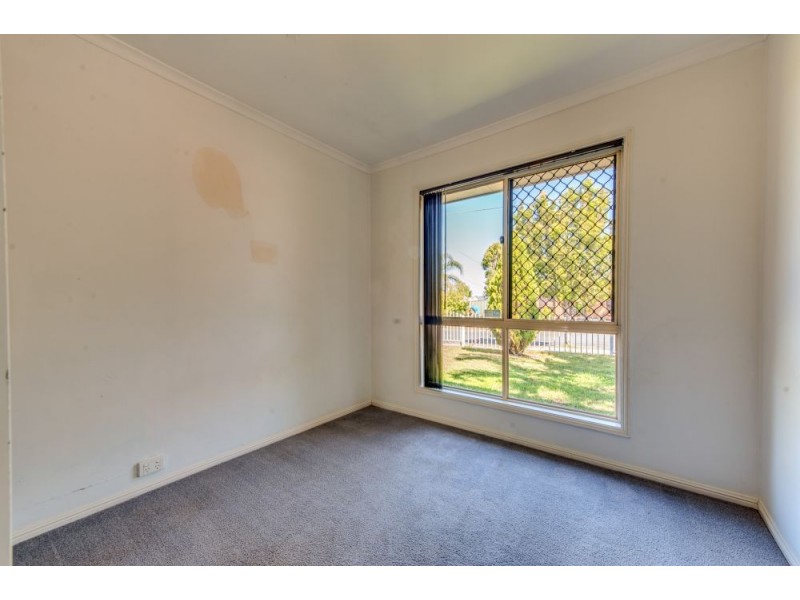 4 Wallace Street, Crestmead QLD 4132