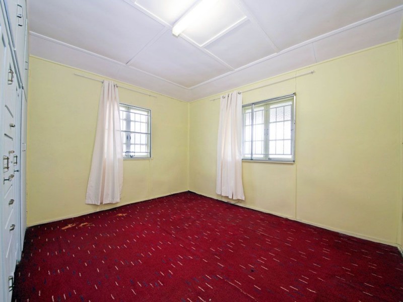 33 Edith Street, Deagon QLD 4017