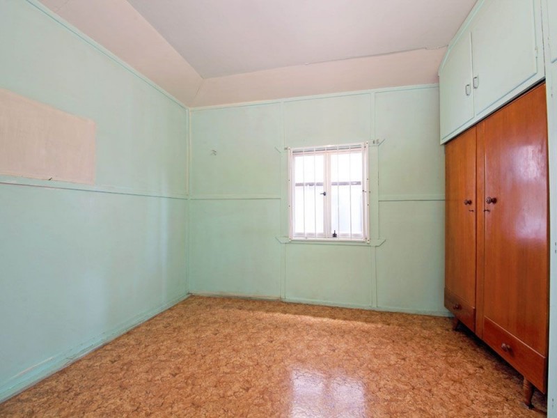 33 Edith Street, Deagon QLD 4017