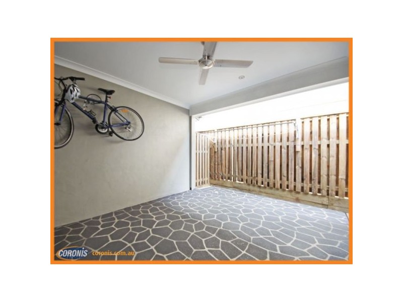 4 Hinchinbrook Avenue, Fitzgibbon QLD 4018