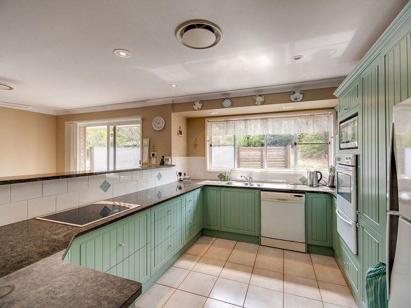 2 Kestrel Ct, Warner QLD 4500